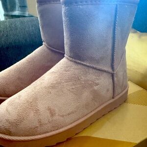 Koolaburra Tan Ankle Boots